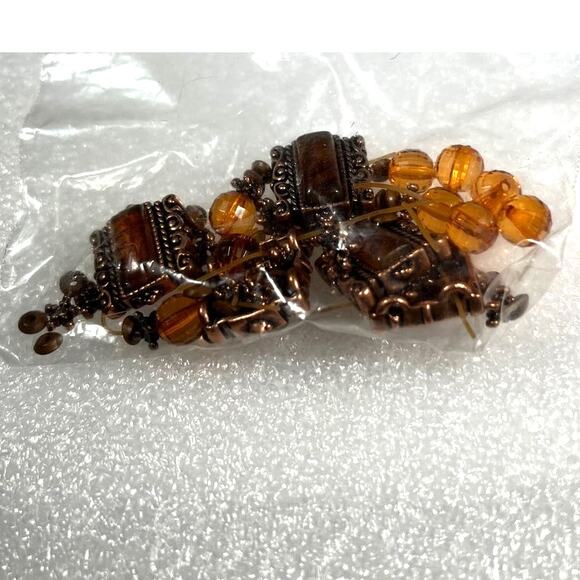 Beautiful Vintage Crafting Beads BROKEN Bracelet New in Pack Repurpose Reuse - Picture 7 of 8